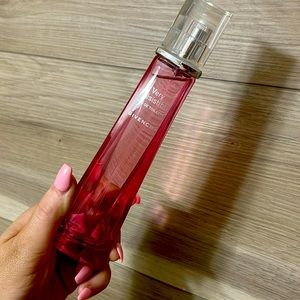 Women’s perfume by Givenchy